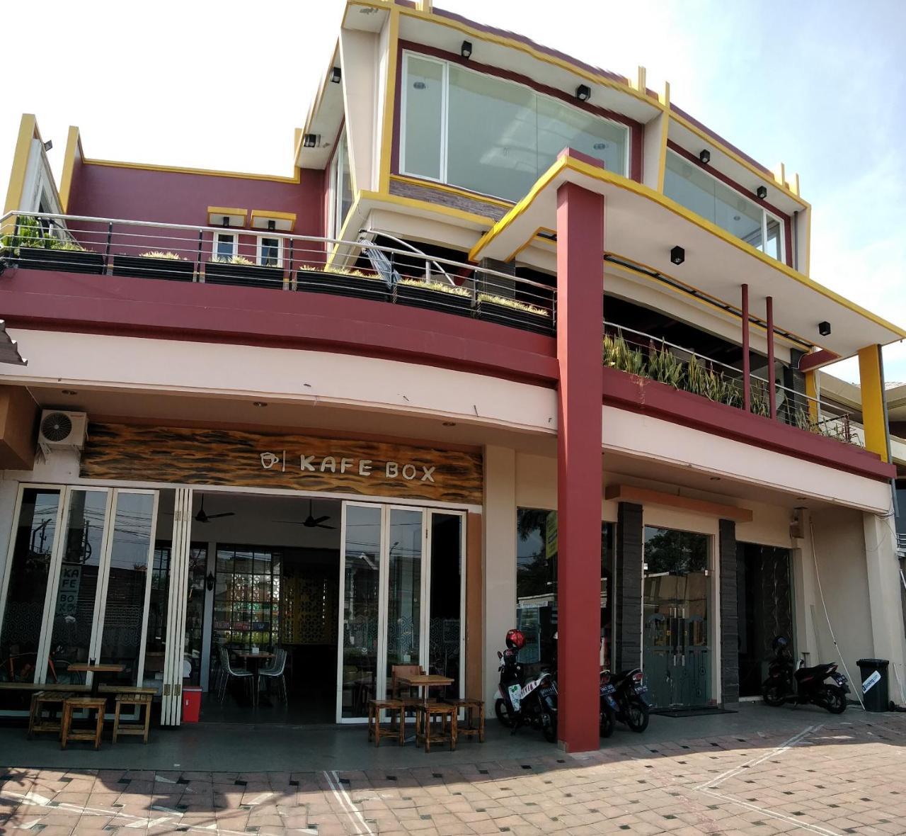 Malang City Boulevard Homestay Exterior foto